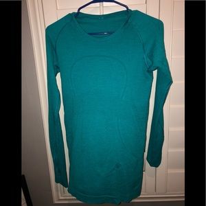 Swiftly Tech Long Sleeve Crew